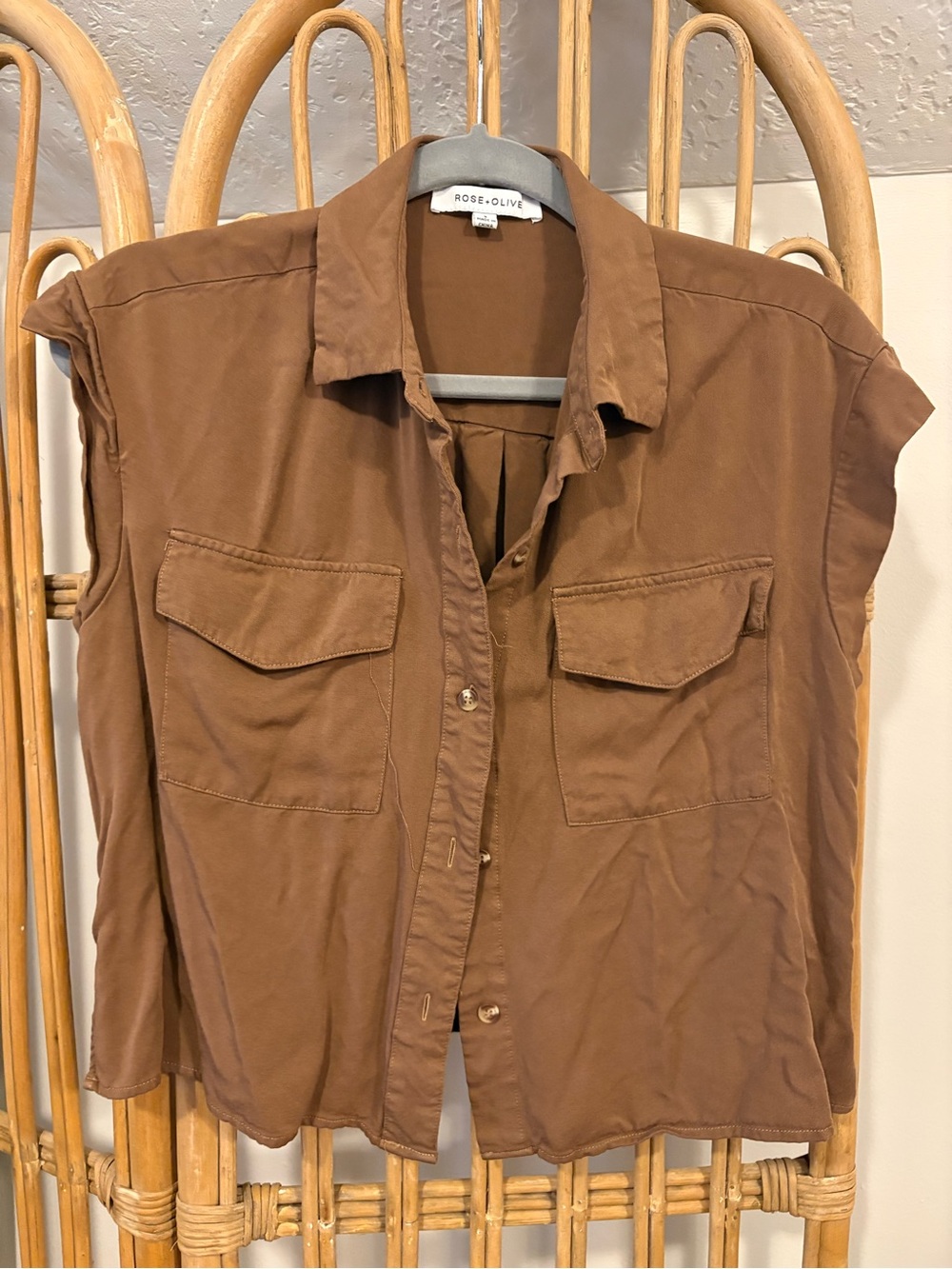 Rose & Olive Tan Sleeveless Button Up